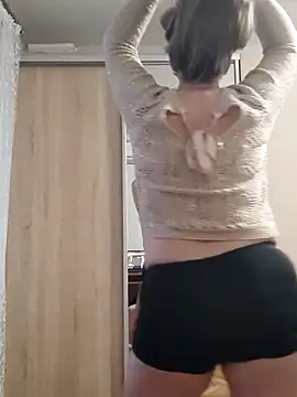 Snapshot of Irina3718 chatting on 11.23.25 Irina3718 online show from 11.23.25