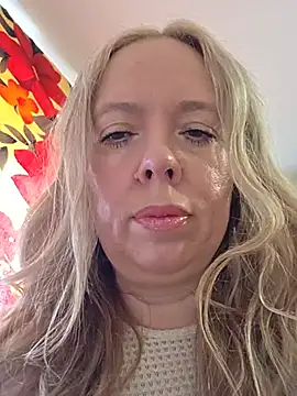 Snapshot of Irina3718 chatting on 06.24.26 Irina3718 online show from 06.24.26