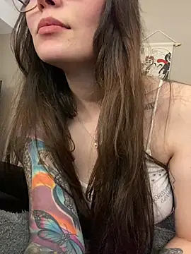 Snapshot of Te_para_2 chatting on 03.12.25 Te para 2 online show from 03.12.25