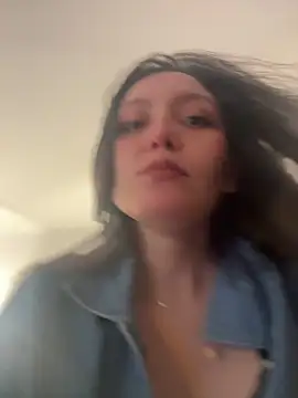 Snapshot of Te_para_2 chatting on 03.17.25 Te para 2 online show from 03.17.25