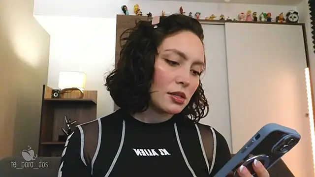 Snapshot of Te_para_2 chatting on 09.15.25 Te para 2 online show from 09.15.25