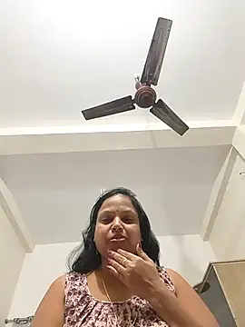 Snapshot of Arohi35 chatting on 09.10.25 Arohi35 online show from 09.10.25