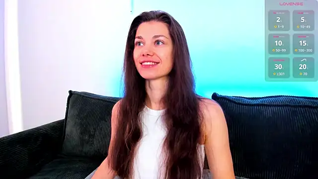 Snapshot of Eva_McCoy chatting on 11.28.25 Eva McCoy online show from 11.28.25