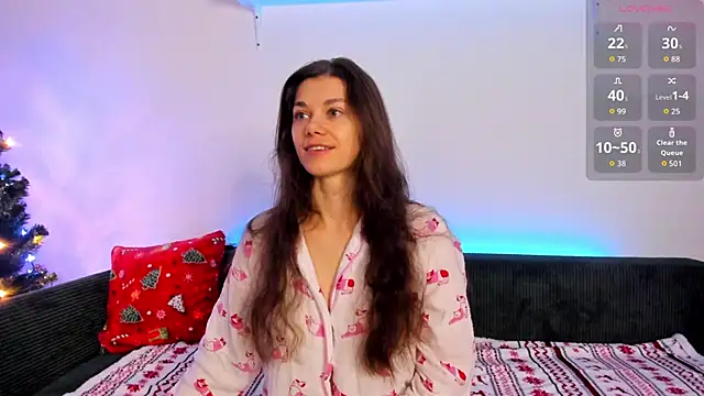 Snapshot of Eva_McCoy chatting on 12.04.25 Eva McCoy online show from 12.04.25