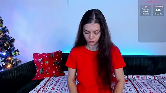 Snapshot of Eva_McCoy chatting on 12.05.25 Eva McCoy online show from 12.05.25