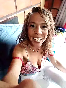 Snapshot of Lady_Lolla11 chatting on 10.05.25 Lady Lolla11 online show from 10.05.25