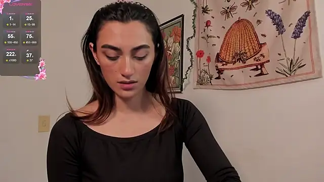 Snapshot of Gabee7_ chatting on 11.27.25 Gabee7 online show from 11.27.25