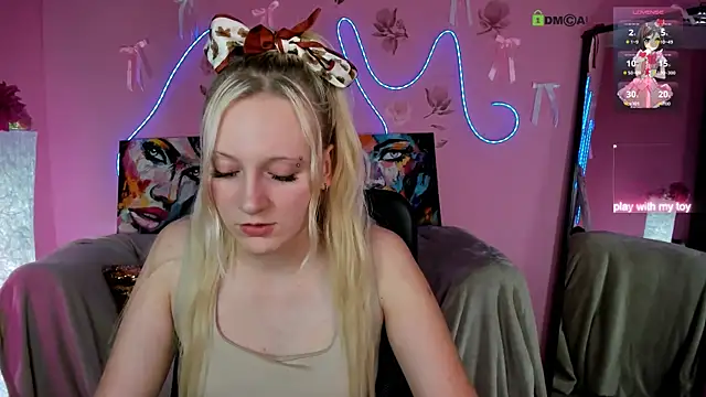 madam uliis online show from 05.07.26
