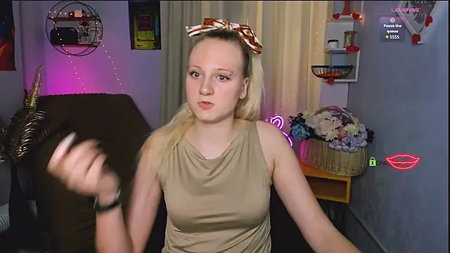 madam uliis online show from 05.19.26
