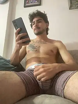 Snapshot of thiago9798 chatting on 07.28.26 thiago9798 online show from 07.28.26