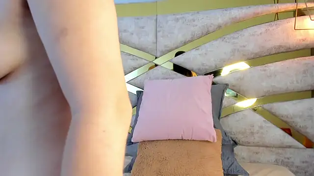 Snapshot of Sofiia_Rossee_ chatting on 12.01.25 Sofiia Rossee online show from 12.01.25