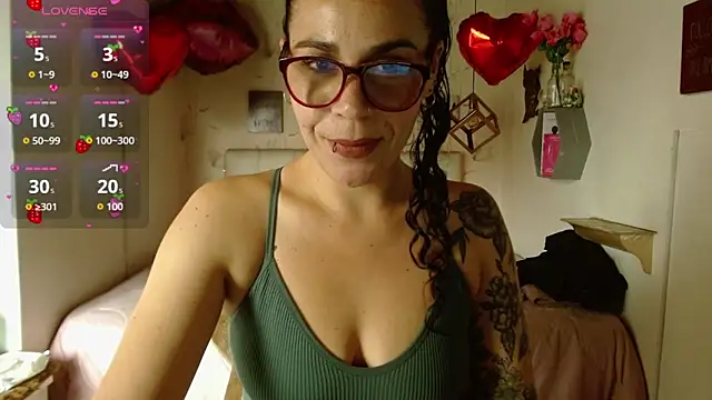 mia velvet1 online show from 04.06.26