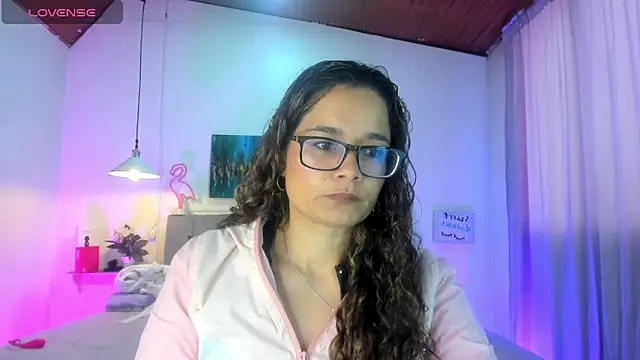 Snapshot of Rose_Thompson1 chatting on 04.19.26 Rose Thompson1 online show from 04.19.26