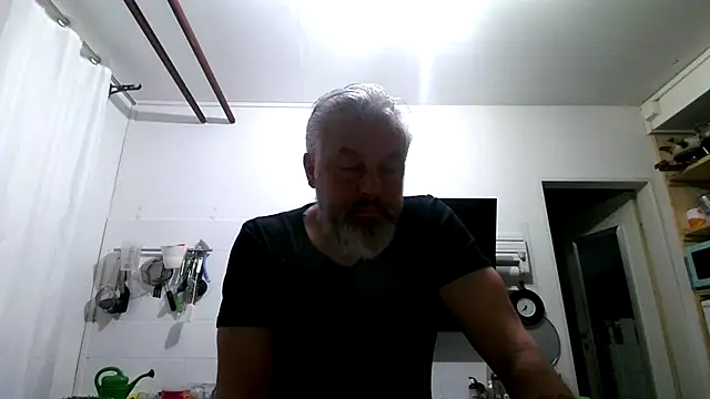 Snapshot of Berg_Boy chatting on 02.20.26 Berg Boy online show from 02.20.26