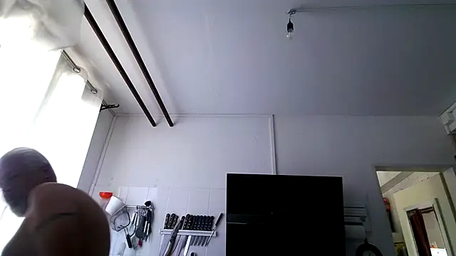 Berg Boy online show from 07.12.26