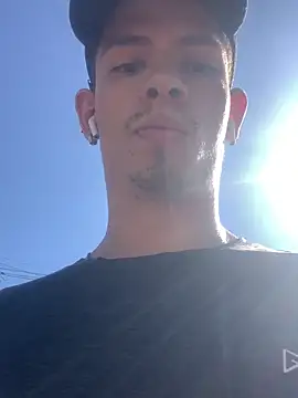 Snapshot of craxybaby chatting on 03.20.25 craxybaby online show from 03.20.25