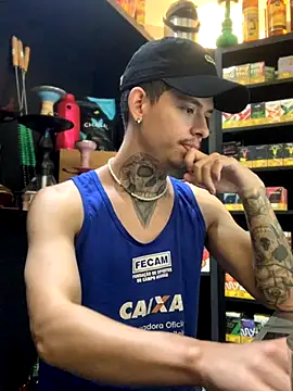 Snapshot of craxybaby chatting on 10.30.25 craxybaby online show from 10.30.25