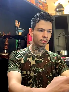 Snapshot of craxybaby chatting on 10.31.25 craxybaby online show from 10.31.25