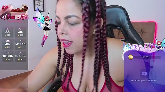 Snapshot of Mehlany_Moretz chatting on 12.17.25 Mehlany Moretz online show from 12.17.25