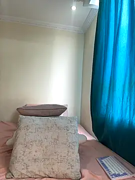 Ivelleee  online show from 11.09.25