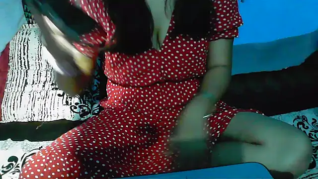 LAYLA 600 online show from 11.22.25