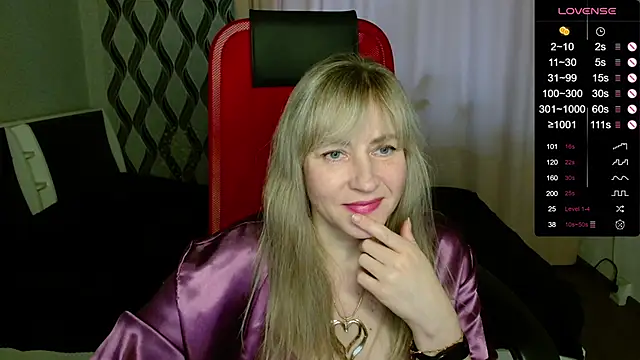 Snapshot of ganet469 chatting on 10.23.25 ganet469 online show from 10.23.25