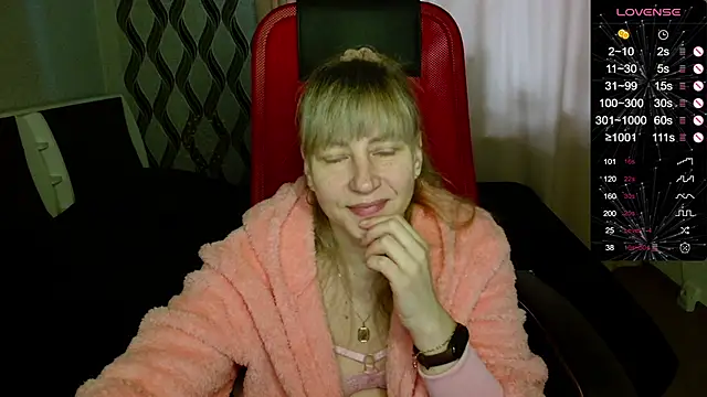 Snapshot of ganet469 chatting on 11.28.25 ganet469 online show from 11.28.25