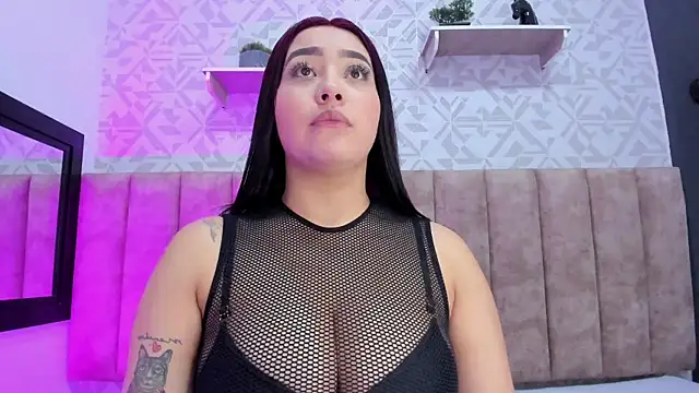 Snapshot of MelinaCruz chatting on 02.25.26 MelinaCruz online show from 02.25.26