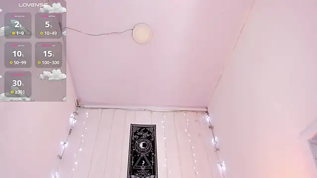 Snapshot of Brithanycullen chatting on 11.10.25 Brithanycullen online show from 11.10.25