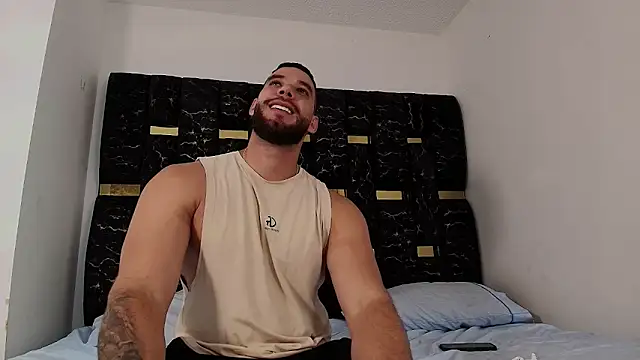 Snapshot of chris_blake__ chatting on 10.31.25 chris blake online show from 10.31.25