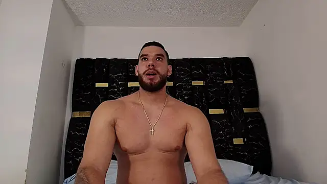 Snapshot of chris_blake__ chatting on 11.01.25 chris blake online show from 11.01.25