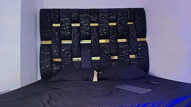 Snapshot of chris_blake__ chatting on 11.22.25 chris blake online show from 11.22.25