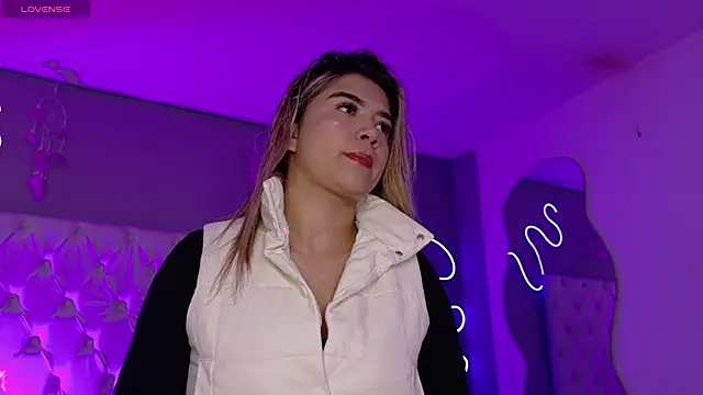 Snapshot of natasha__black chatting on 11.03.25 natasha black online show from 11.03.25