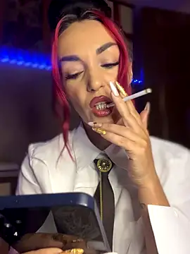 Snapshot of MeganFoxiy chatting on 12.05.25 MeganFoxiy online show from 12.05.25