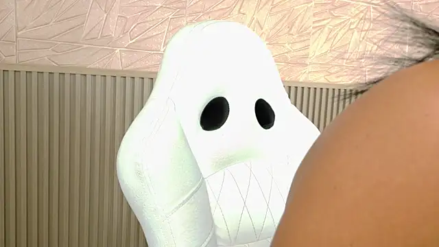 Gaviluc  online show from 11.22.25