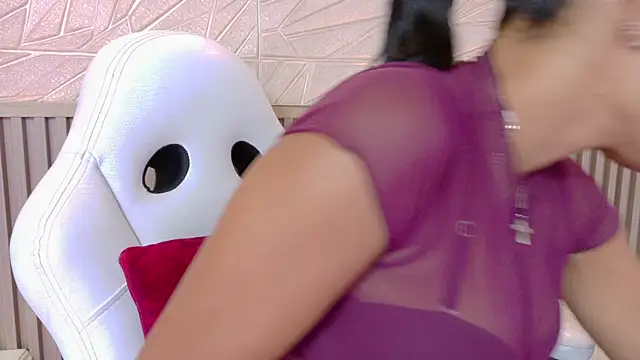 Gaviluc  online show from 04.15.26