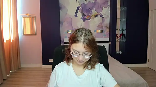 AngelinaLow online show from 09.27.25