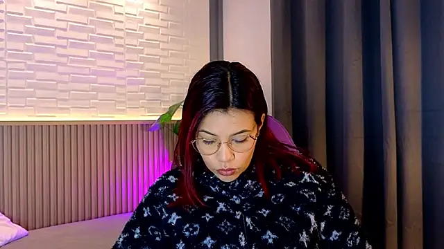 TiffanyWalk online show from 10.24.25