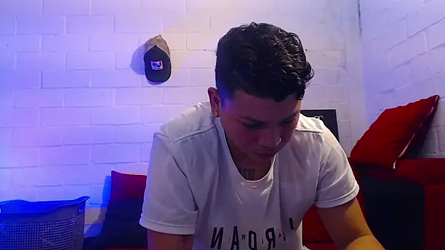 juan montoyasex online show from 03.17.25