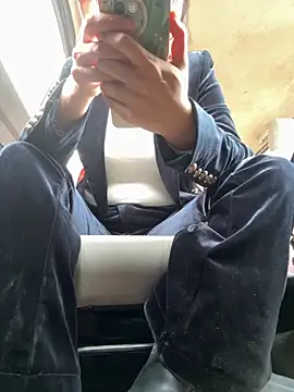 aa520uv online show from 11.03.25