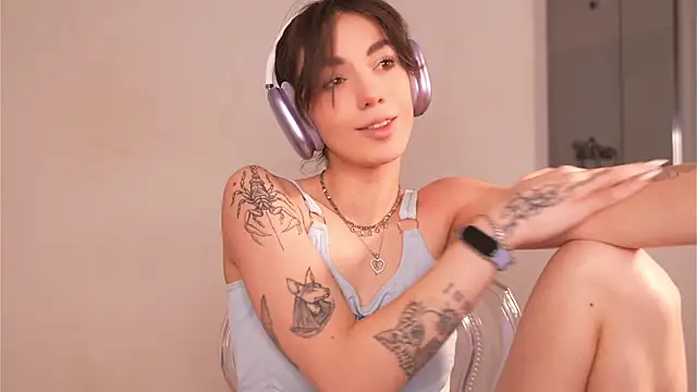 mystica  online show from 10.22.25