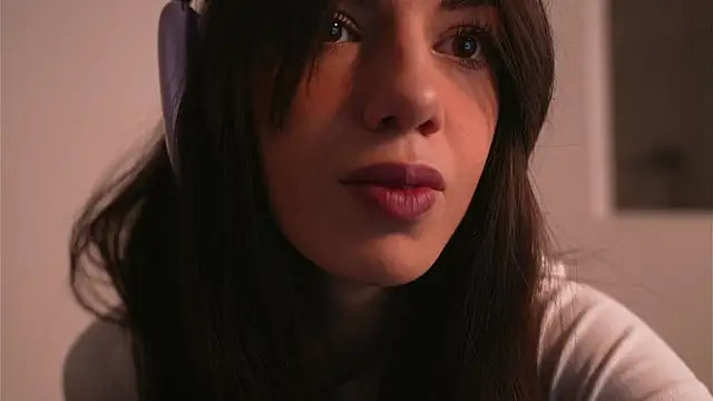 mystica  online show from 11.03.25