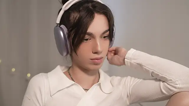 mystica  online show from 11.28.25