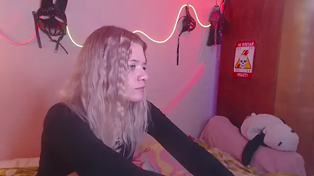 Your Horny Friends online show from 03.23.25