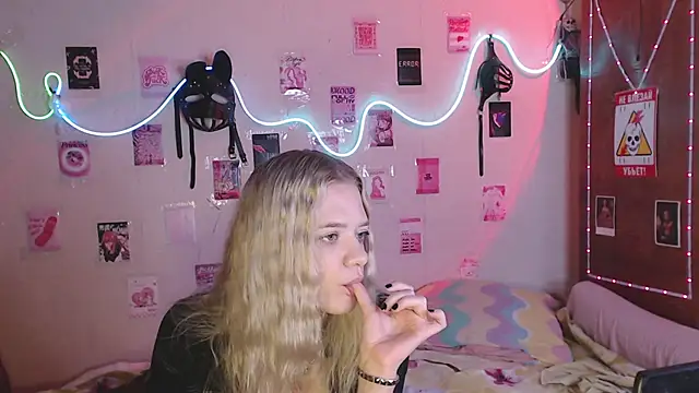 Your Horny Friends online show from 09.09.25