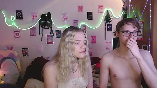 Your Horny Friends online show from 09.13.25