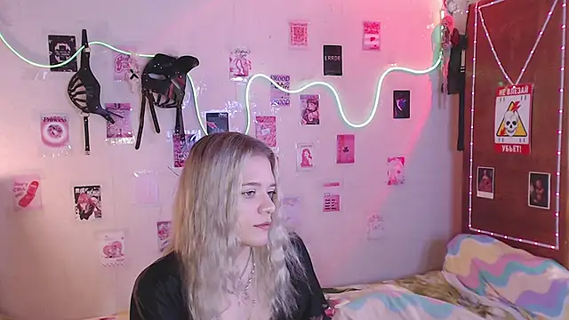 Your Horny Friends online show from 09.30.25