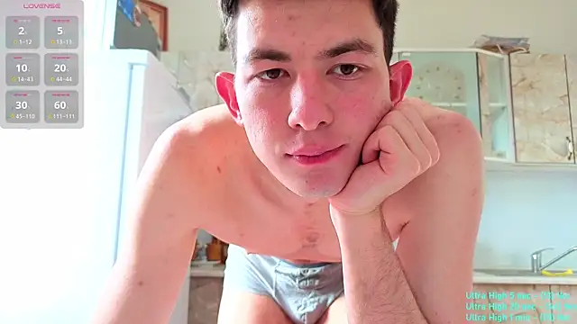 Snapshot of Danny__Magic chatting on 09.10.25 Danny Magic online show from 09.10.25