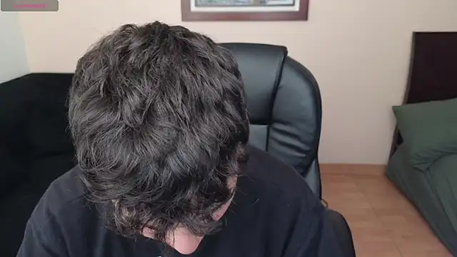 lukeboyce33 online show from 04.15.26