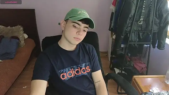 lukeboyce33 online show from 05.19.26